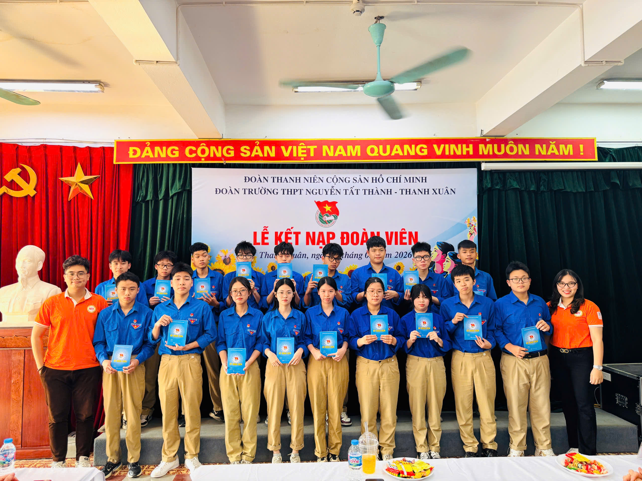 Lễ kết nạp đoàn viên đợt 2 – Năm học 2025 – 2026