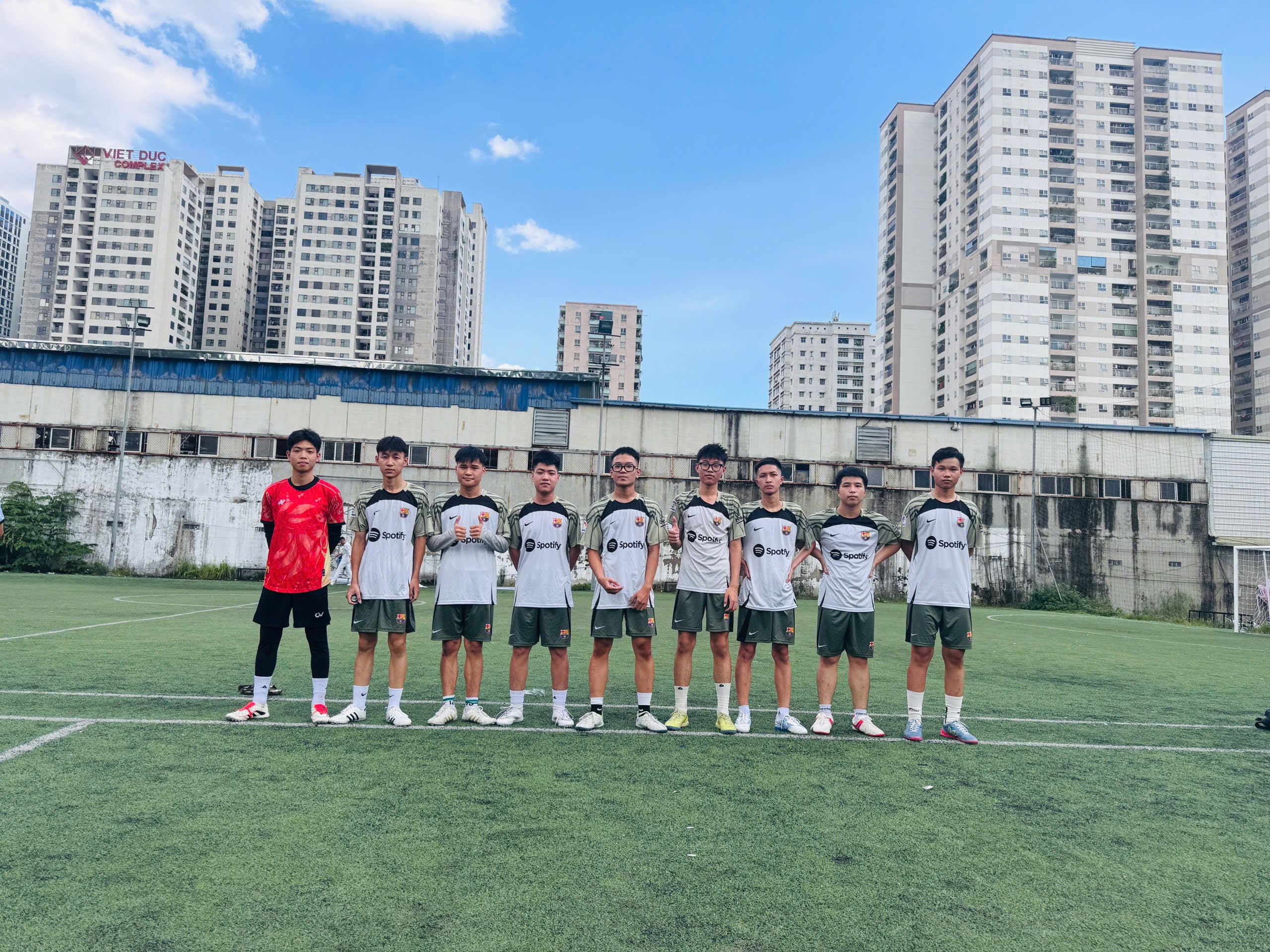 photos/NH2025-2026/Bong_da.9.8/z6892919824456_db784d5e26bc81ae29d14b9821e78fde.jpg