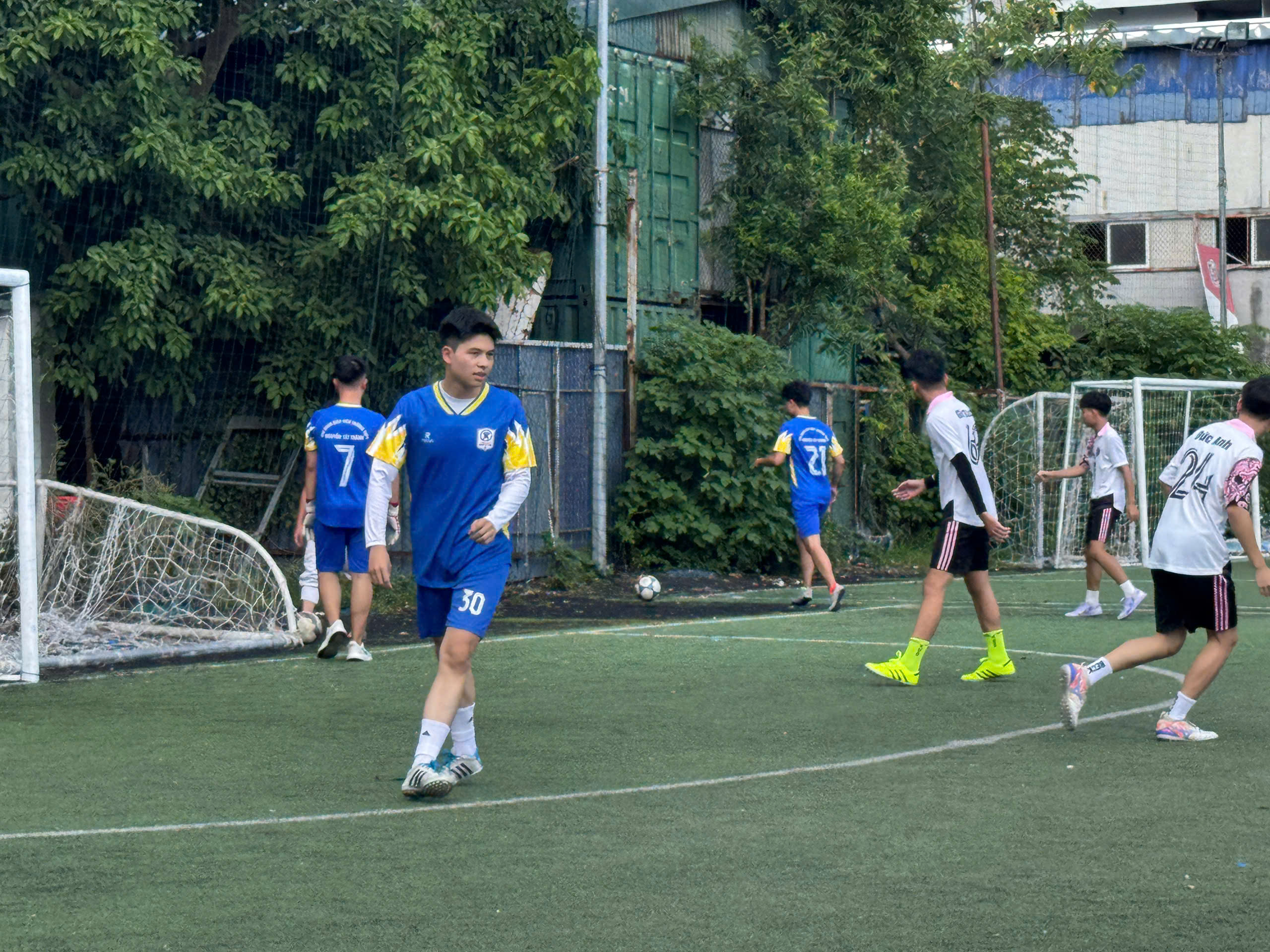 photos/NH2025-2026/Bong_da.9.8/z6892920023742_fa8902c659c0f732287f5d8f114b5ef3.jpg