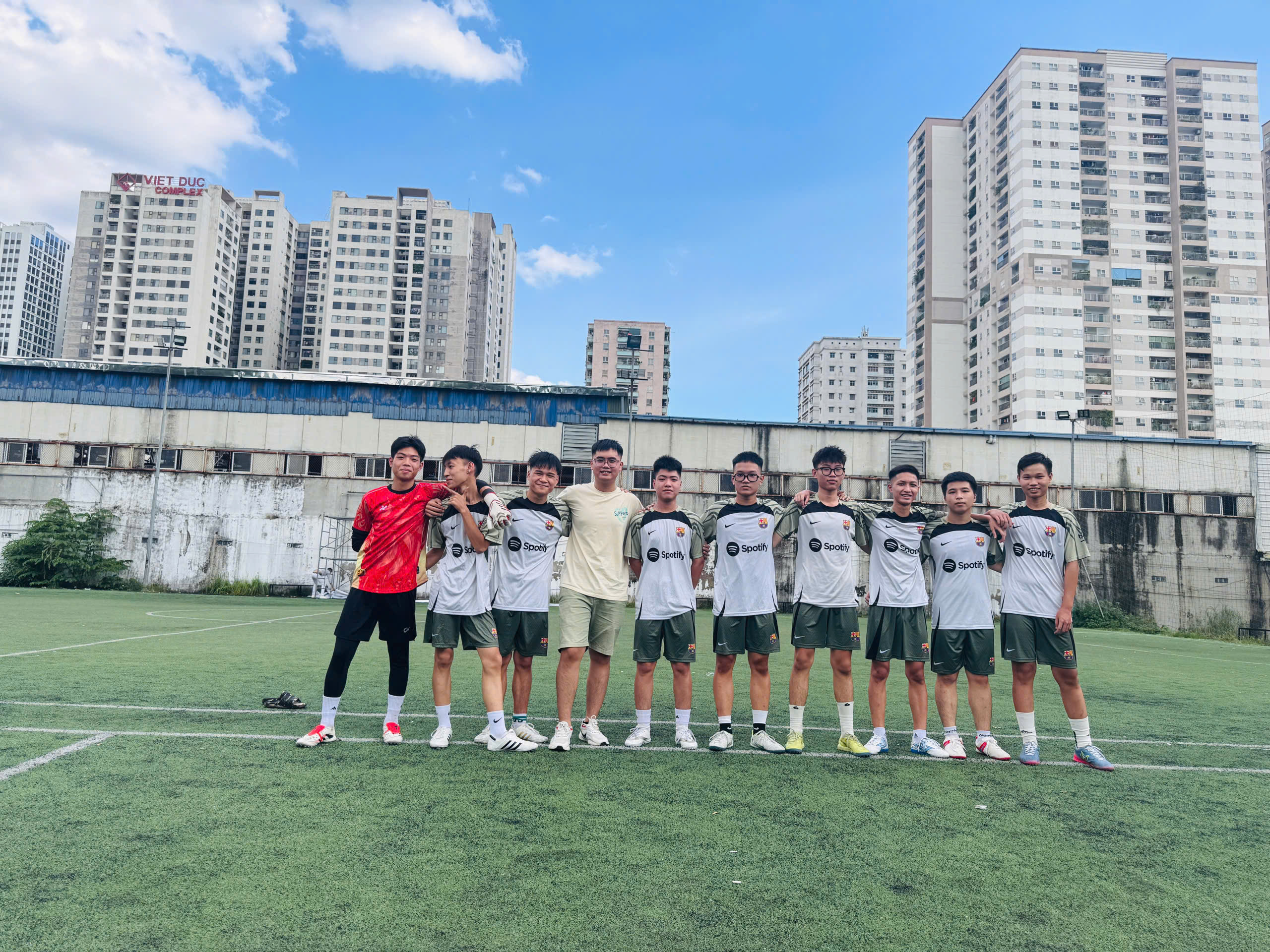 photos/NH2025-2026/Bong_da.9.8/z6892920027161_ed5e270396d345c48d0413e1e4f18ec1.jpg