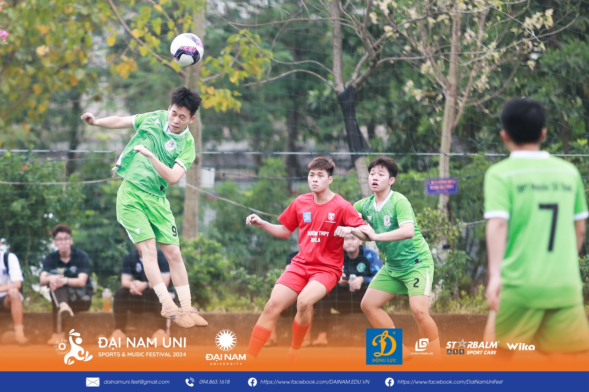 photos/anh_tin_bai_moi/Giai_bong_da_7_nguoi/435593623_122123645276235776_8647342578731648541_n.jpg