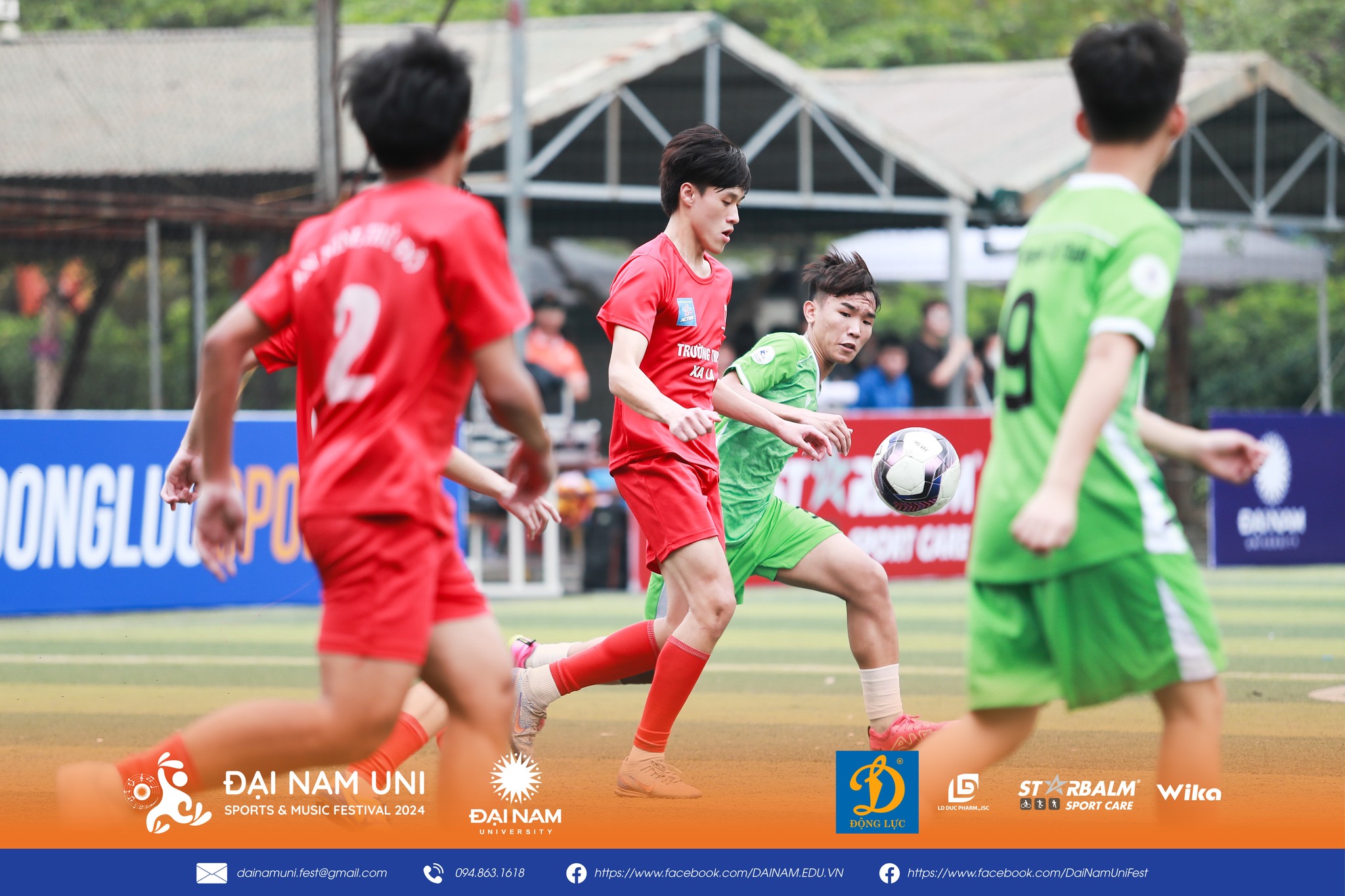 photos/anh_tin_bai_moi/Giai_bong_da_7_nguoi/435703694_122123645642235776_8979607304911060676_n.jpg
